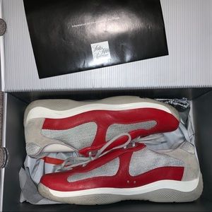 Classic Men’s Original Prada’s - US11.5